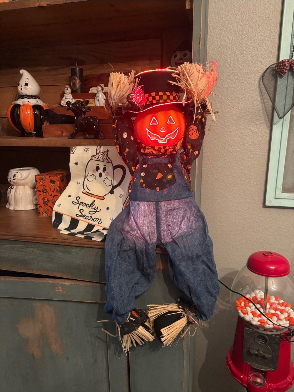 Fiber Optic Halloween Jack O’ Lantern - Picture 6 of 11